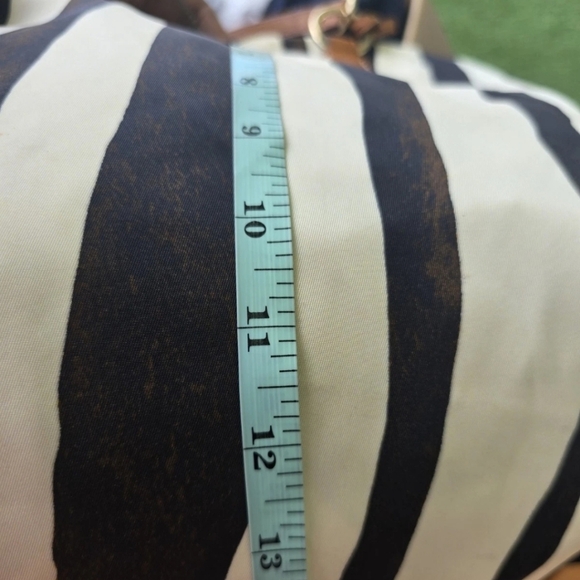 VTG Dooney & Bourke Zebra Print Tote Bag Nylon Leather Trim White Black Brown - Picture 11 of 15